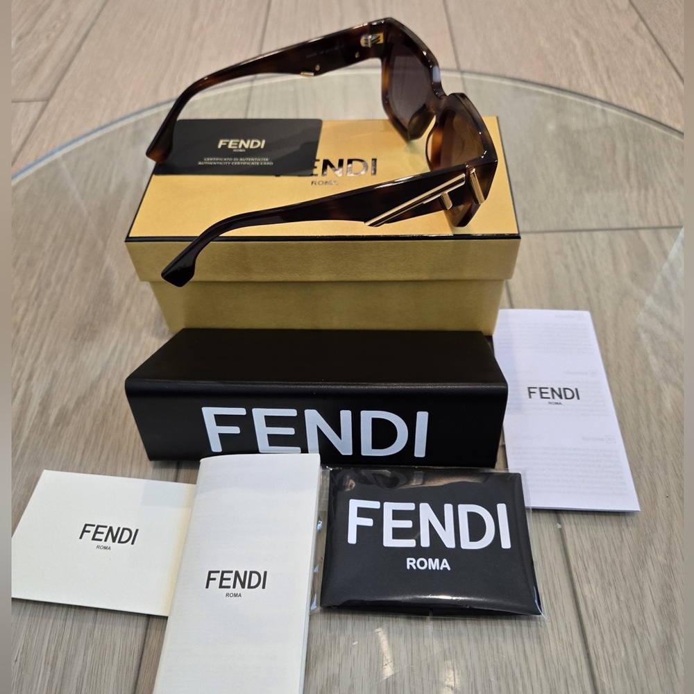 Fendi First FE400991 Havana Acetate Sunglasses . Comes with COA Size:63:12:140MM